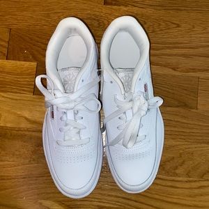 Reebok Unisex Club C tennis Shoes